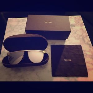 Tom Ford Rose Gold Cat Eye Sunglasses